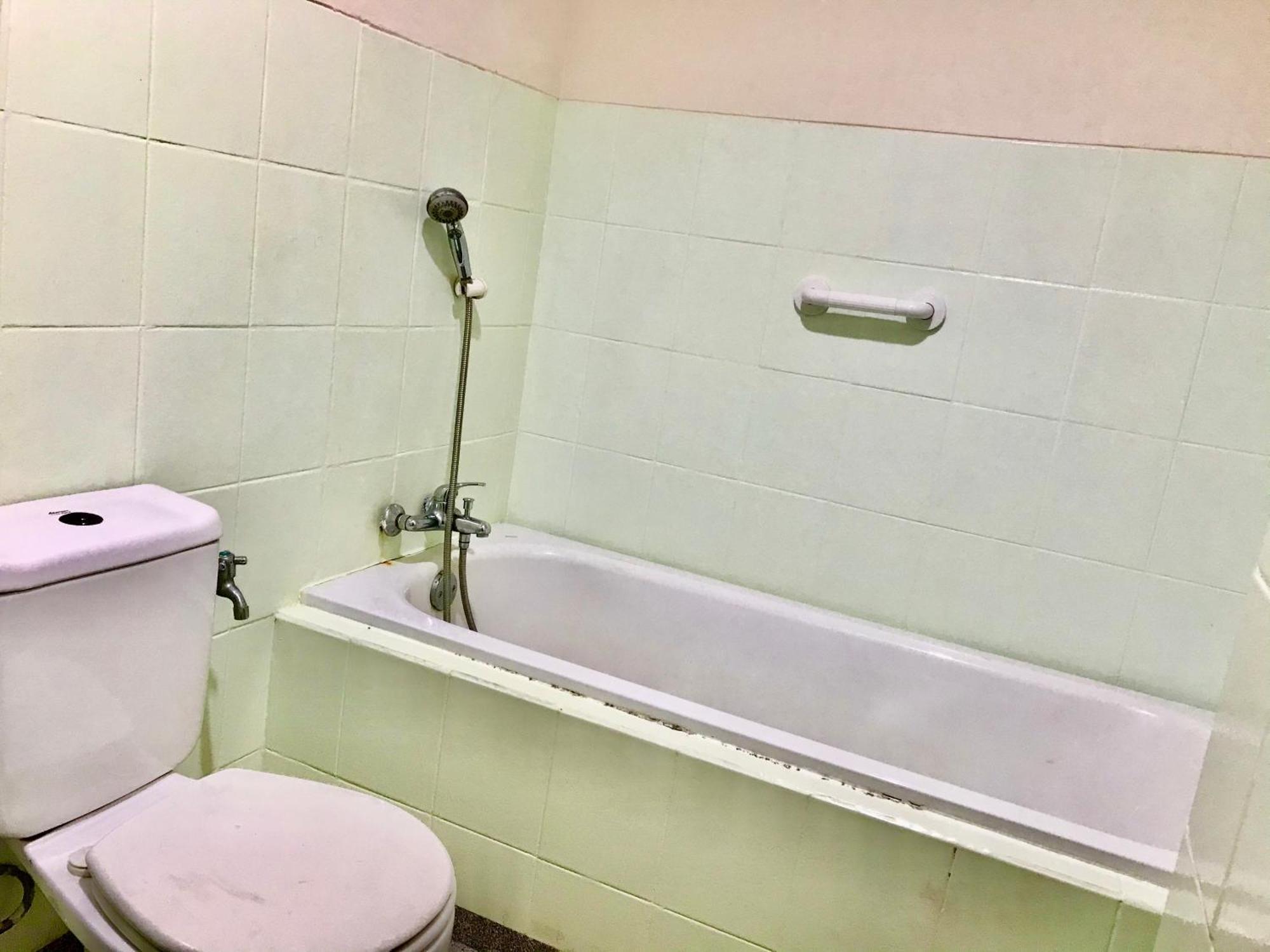Queen Victoria Apartment Batam Cameră foto